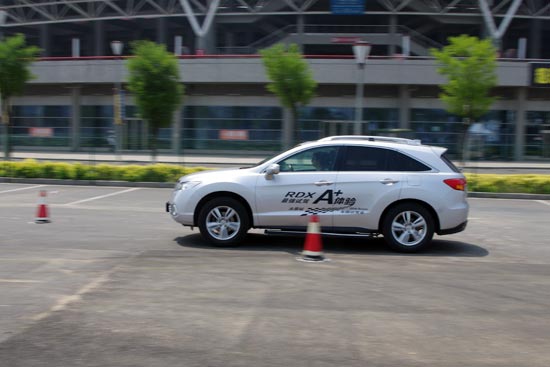 Acura“A+体验全国试驾会