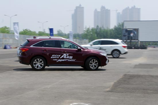 Acura“A+体验全国试驾会