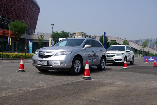 Acura“A+体验全国试驾会